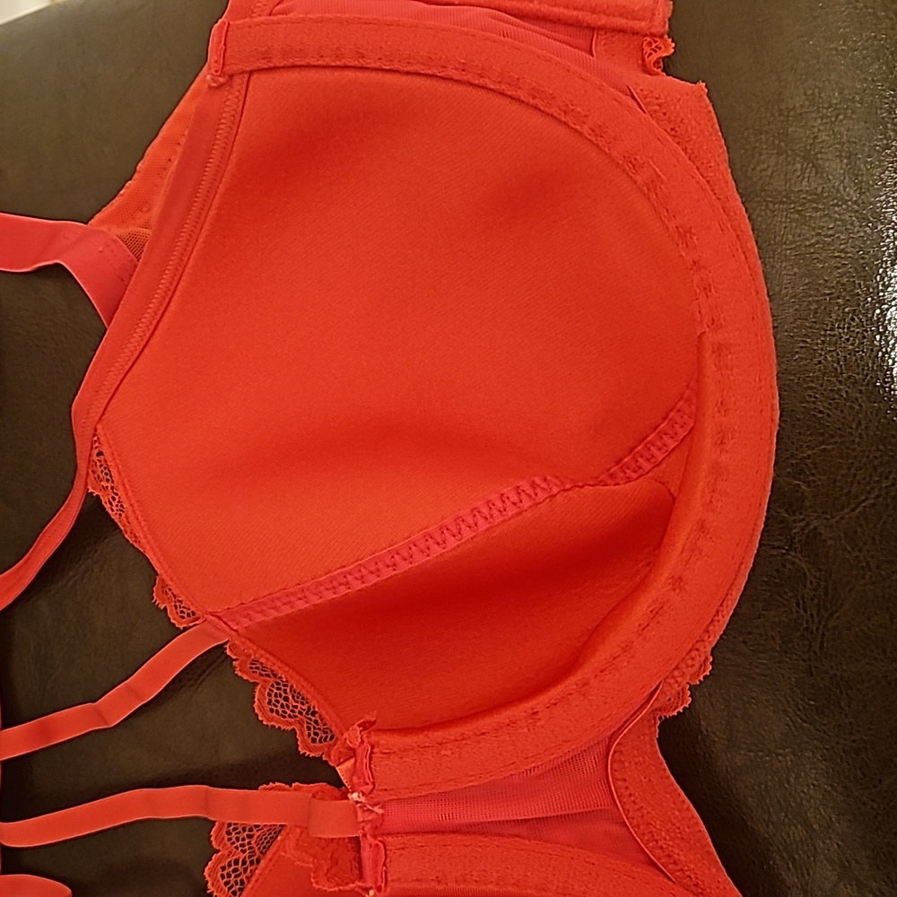 Bra - Picture 3 of 3